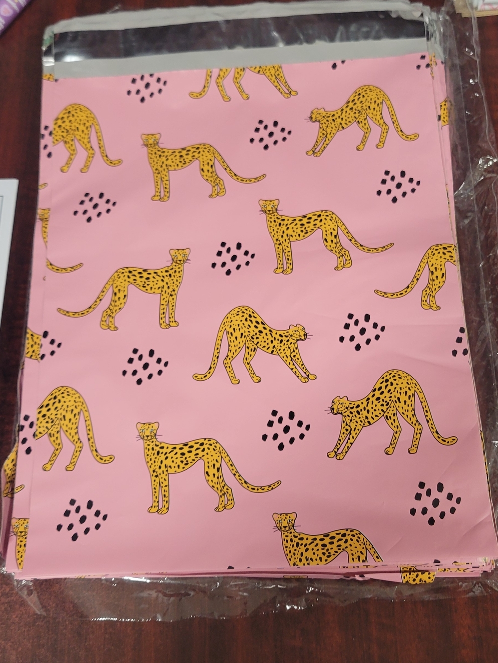 (15) 10 X 13 Pink Cheetah Poly Mailers